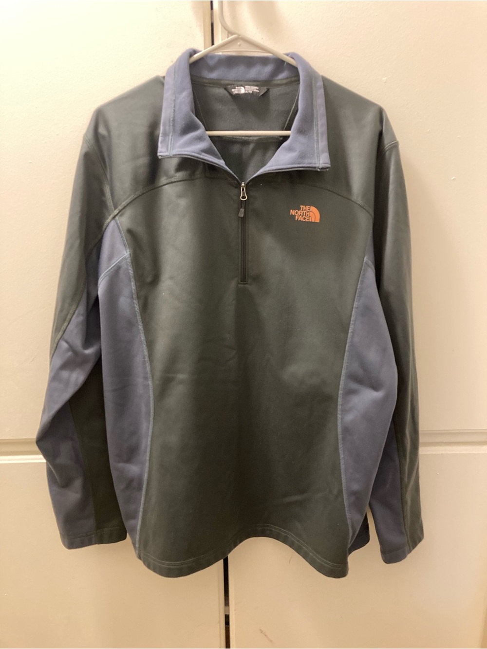 The North Face Men's Half-Zip Pullover Jacket - Dark Green & Slate Blue